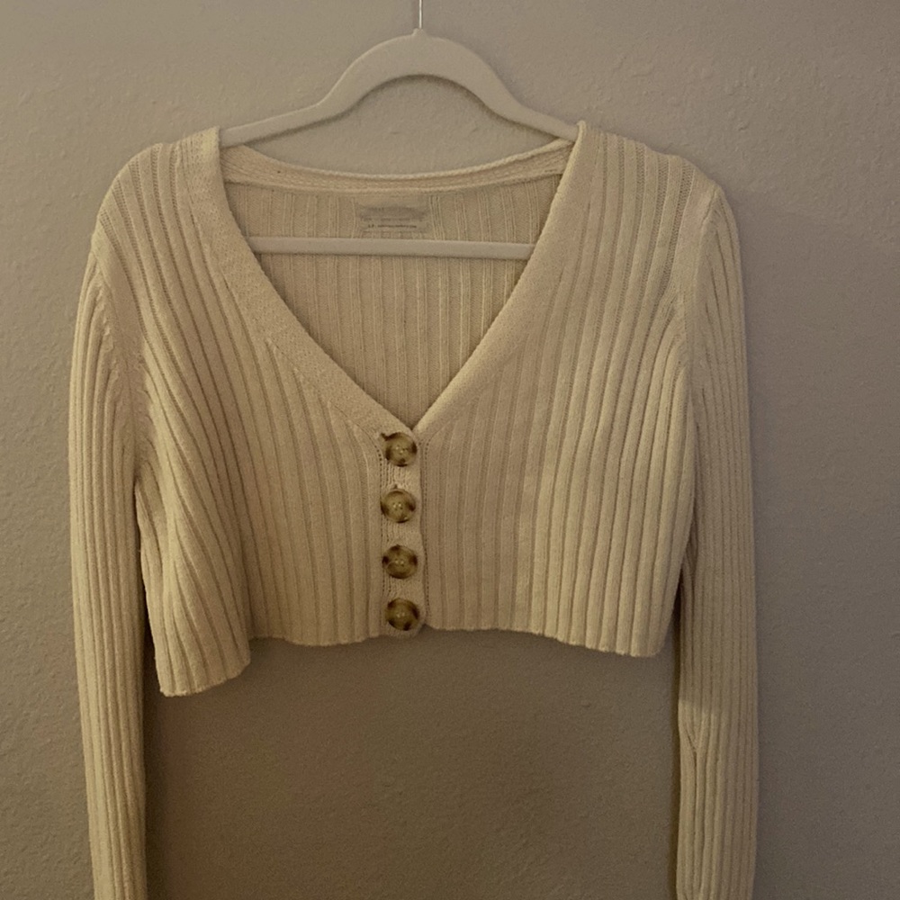 URBAN OUTFITTERS Cropped Cardigan